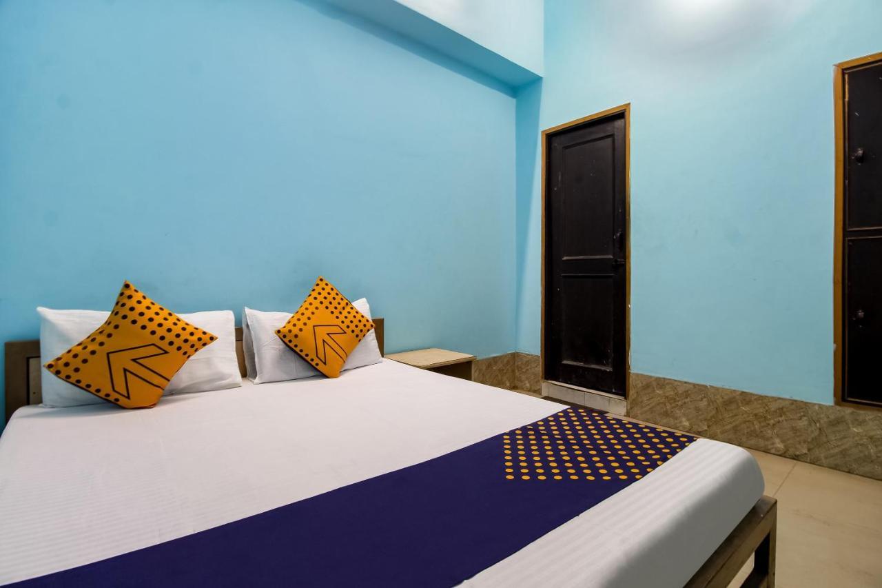 Spot On 40972 Hotel Gurubaksh Rampur  Экстерьер фото