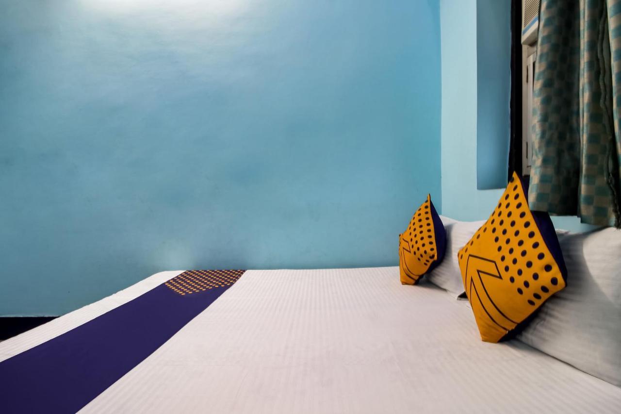 Spot On 40972 Hotel Gurubaksh Rampur  Экстерьер фото