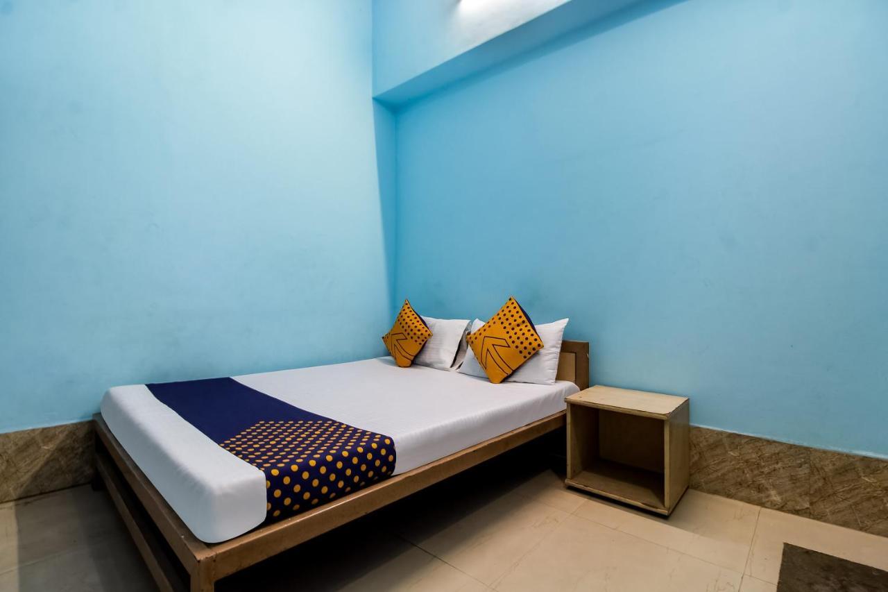 Spot On 40972 Hotel Gurubaksh Rampur  Экстерьер фото